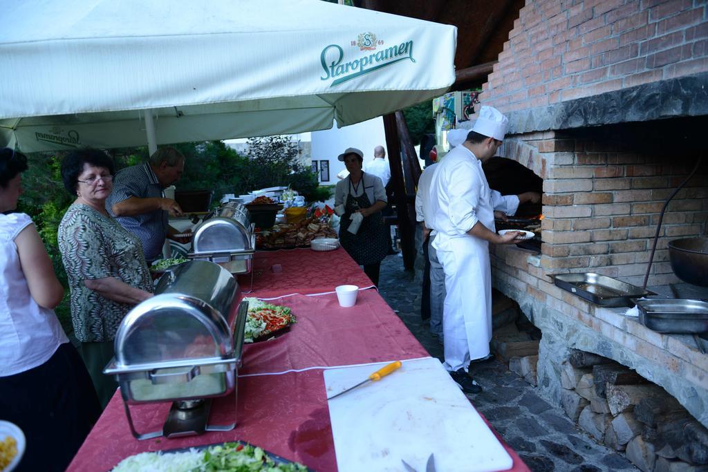 Hotel Fantanita Haiducului Bradu  Dış mekan fotoğraf